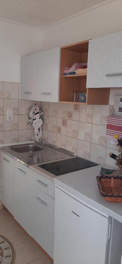 Rafin Dvor Apartment Vrsi