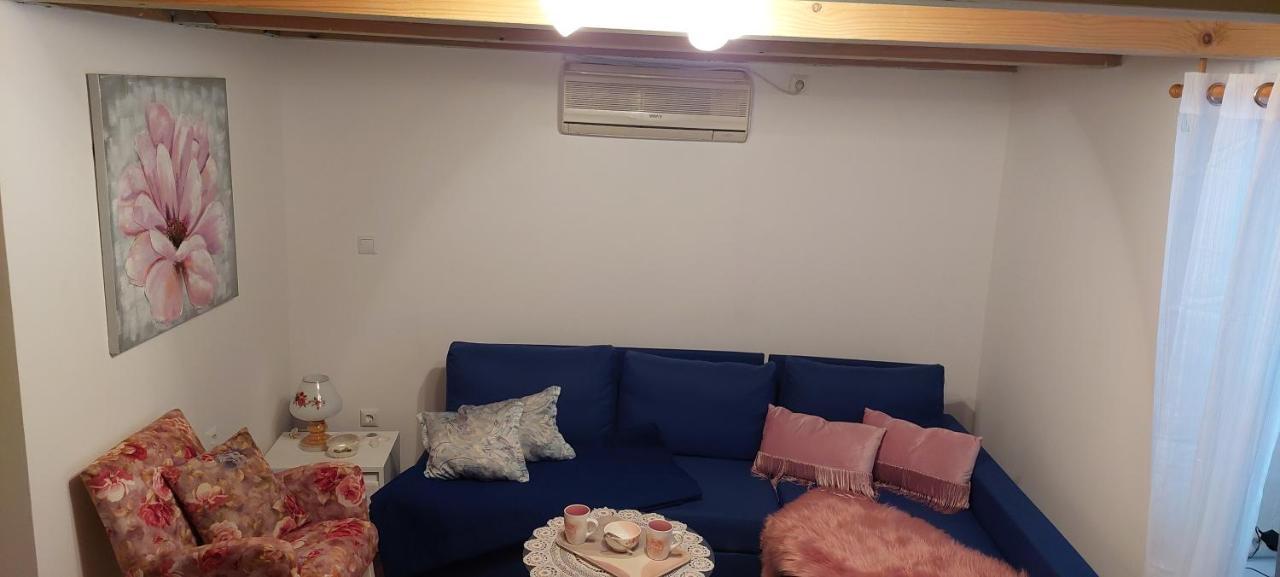 Apartment Rafin Dvor *