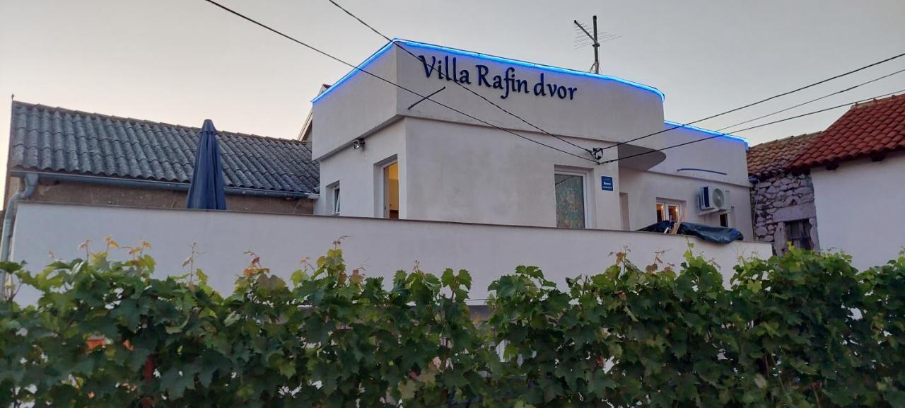 Rafin Dvor Apartment *